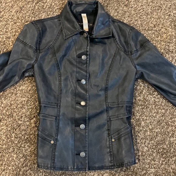 Jacket - Picture 2 of 5